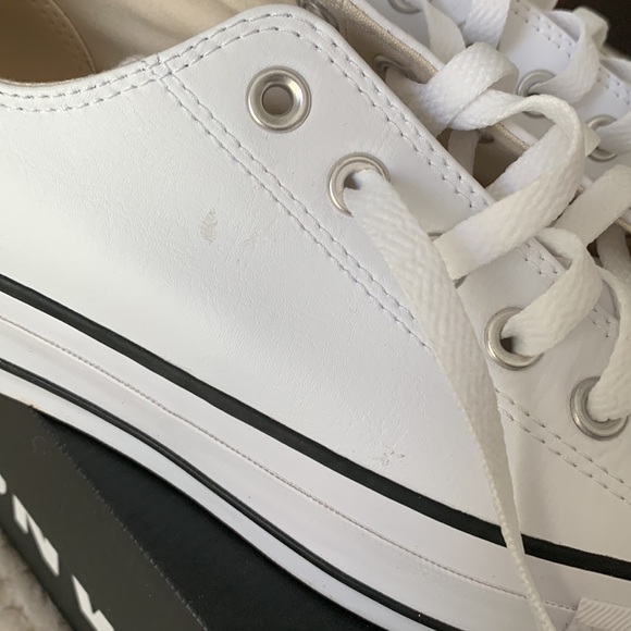 Converse White Women's Sneakers - Picture 6 of 7